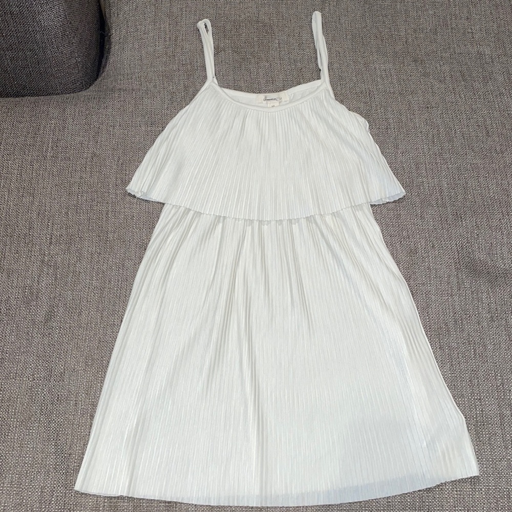 *NWOT* Forever 21 white pleated dress